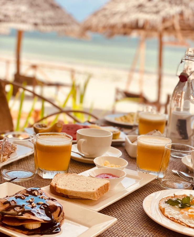 Helwas Zanzibar Beach Hotel Bwejuu Kültér fotó