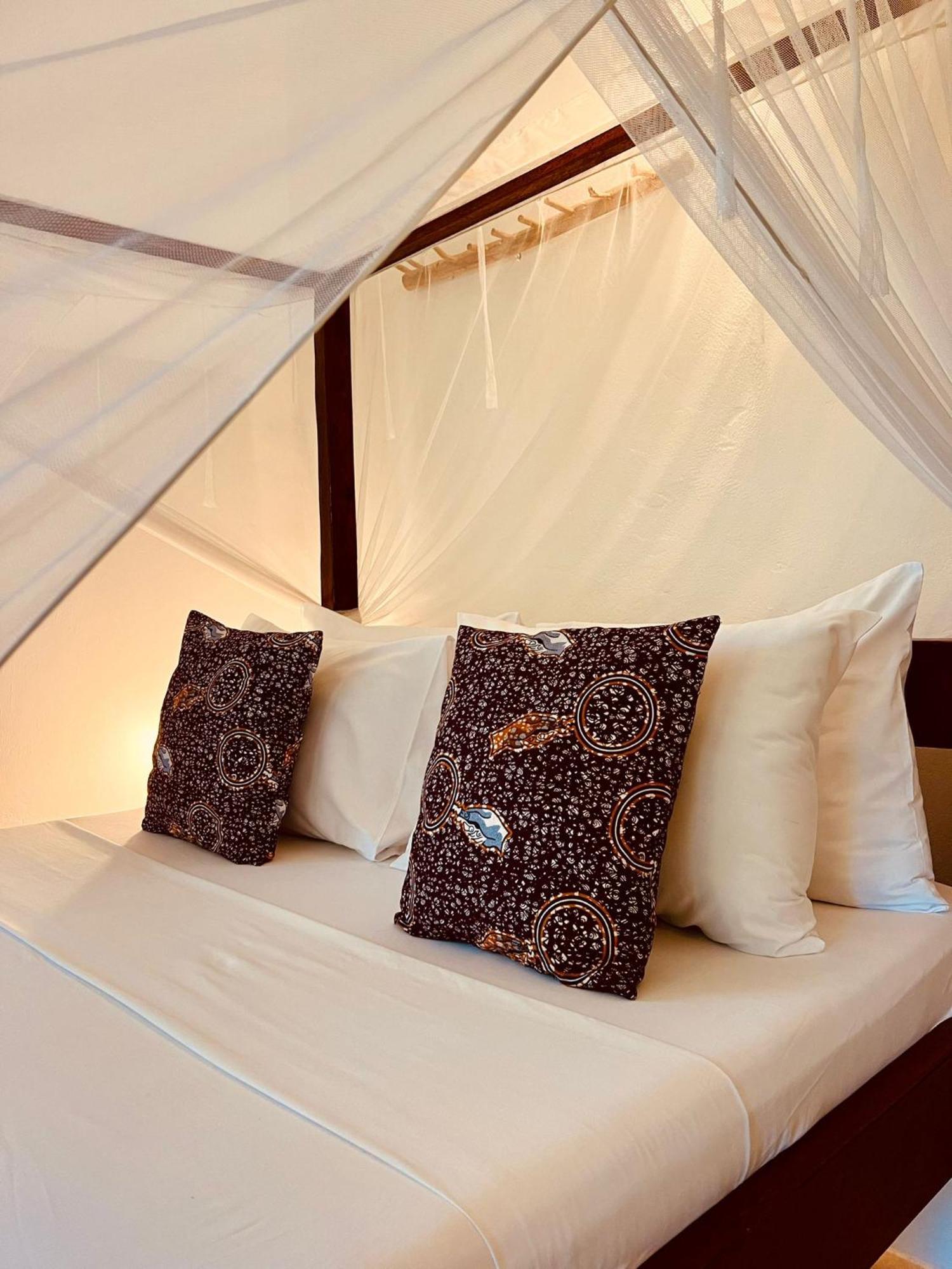 Helwas Zanzibar Beach Hotel Bwejuu Kültér fotó