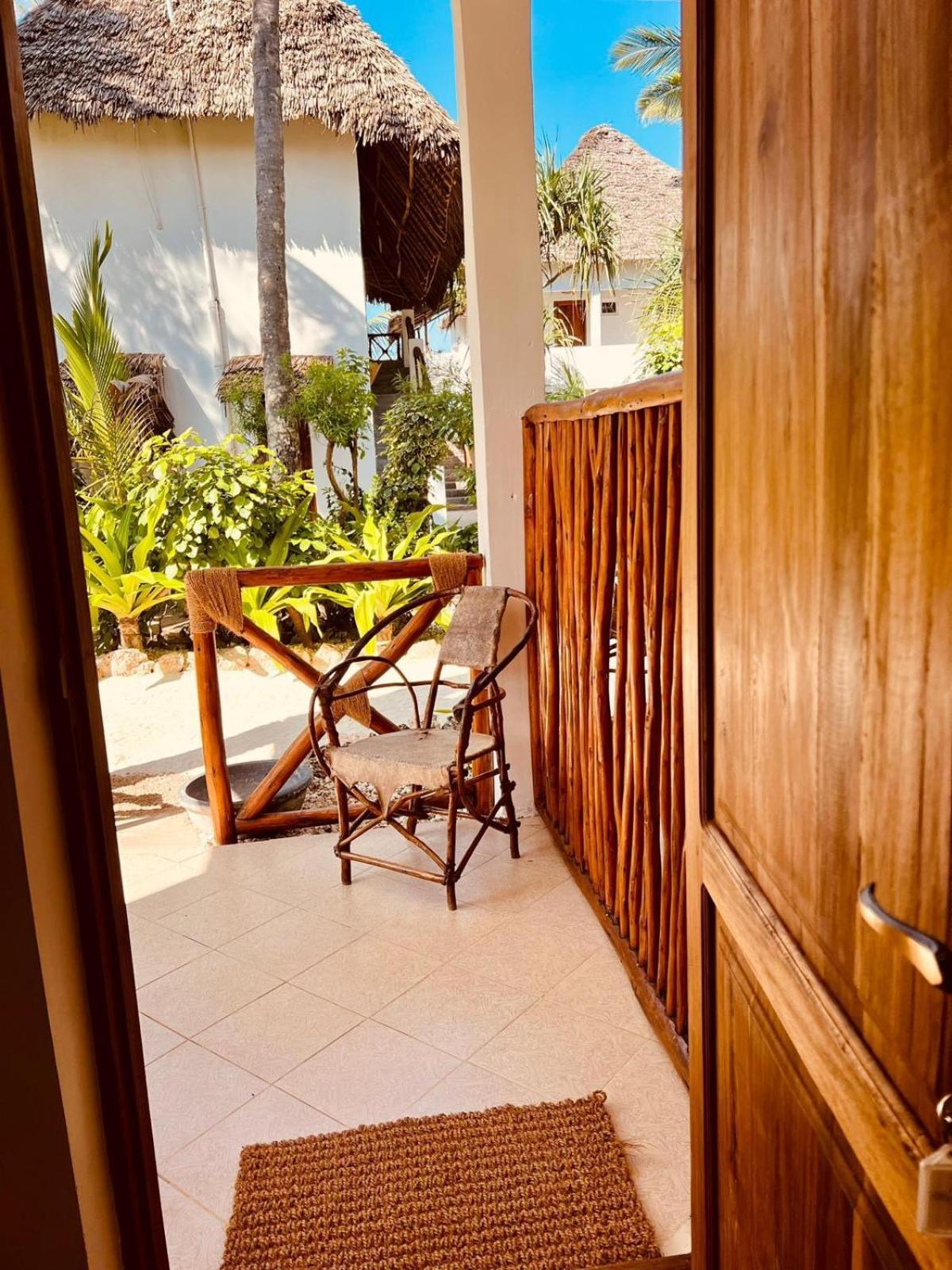 Helwas Zanzibar Beach Hotel Bwejuu Kültér fotó