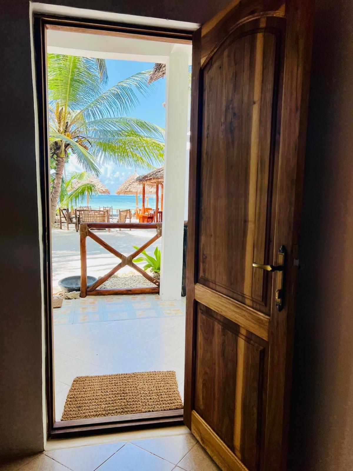 Helwas Zanzibar Beach Hotel Bwejuu Kültér fotó