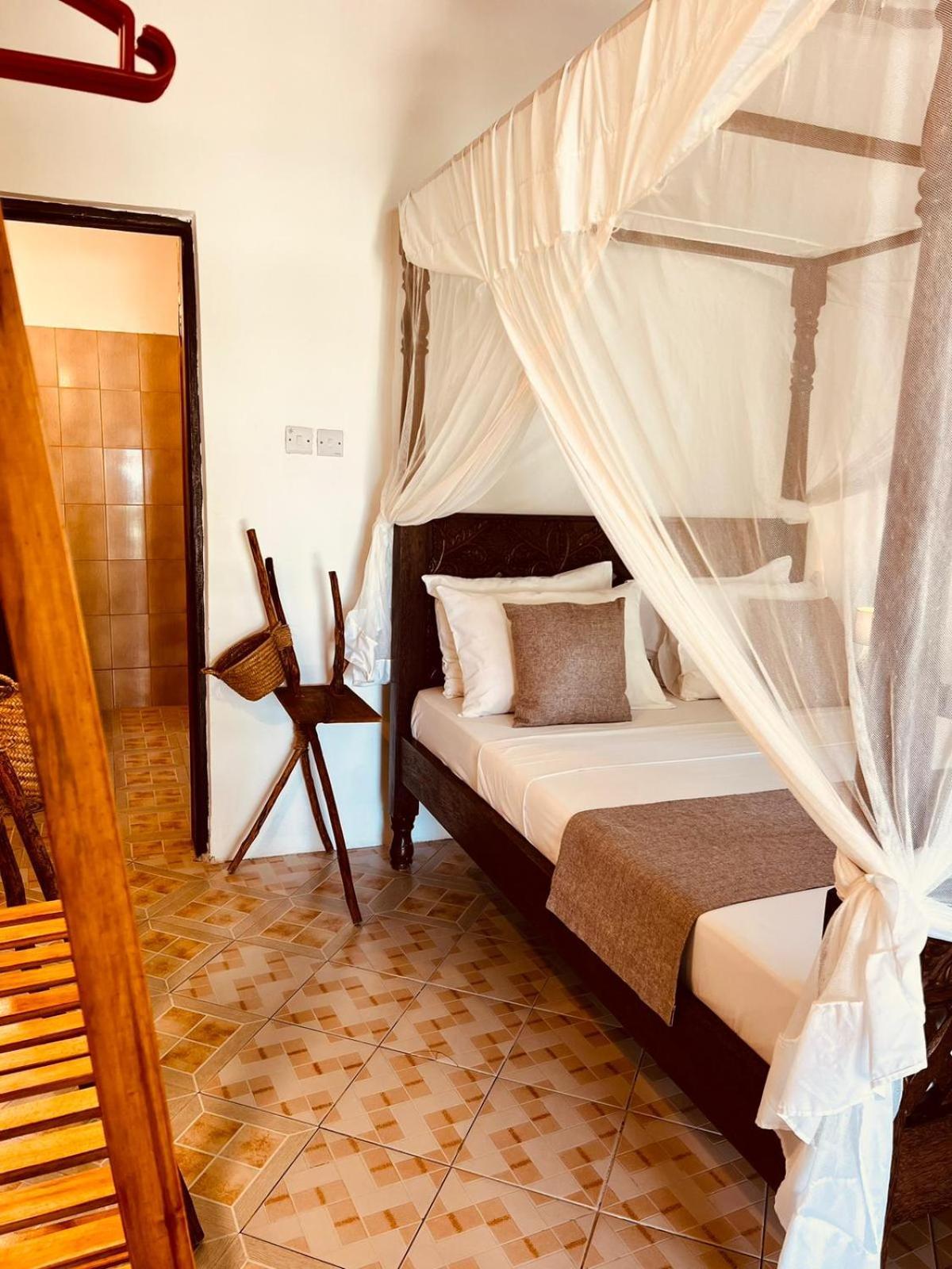Helwas Zanzibar Beach Hotel Bwejuu Kültér fotó