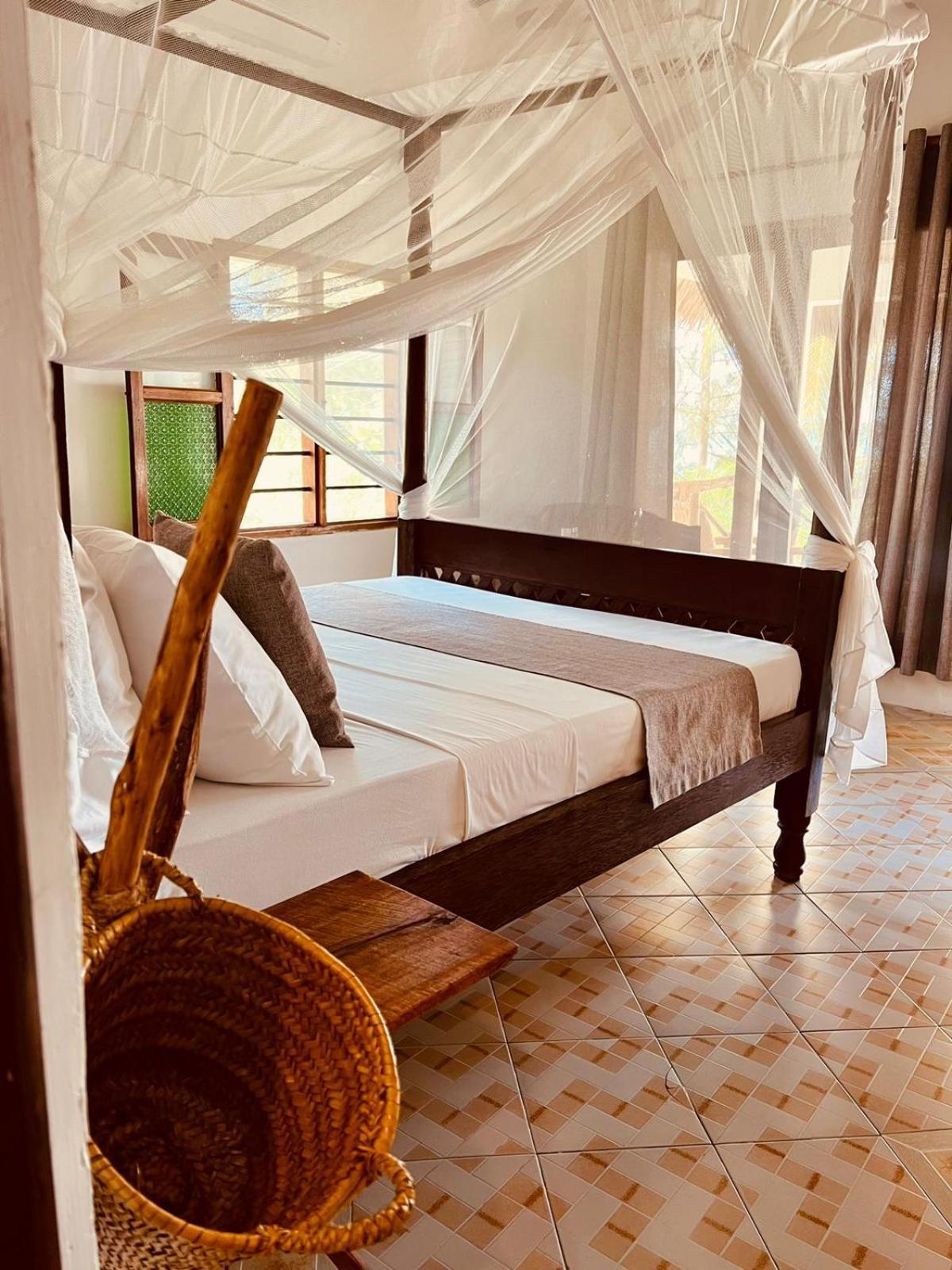 Helwas Zanzibar Beach Hotel Bwejuu Kültér fotó